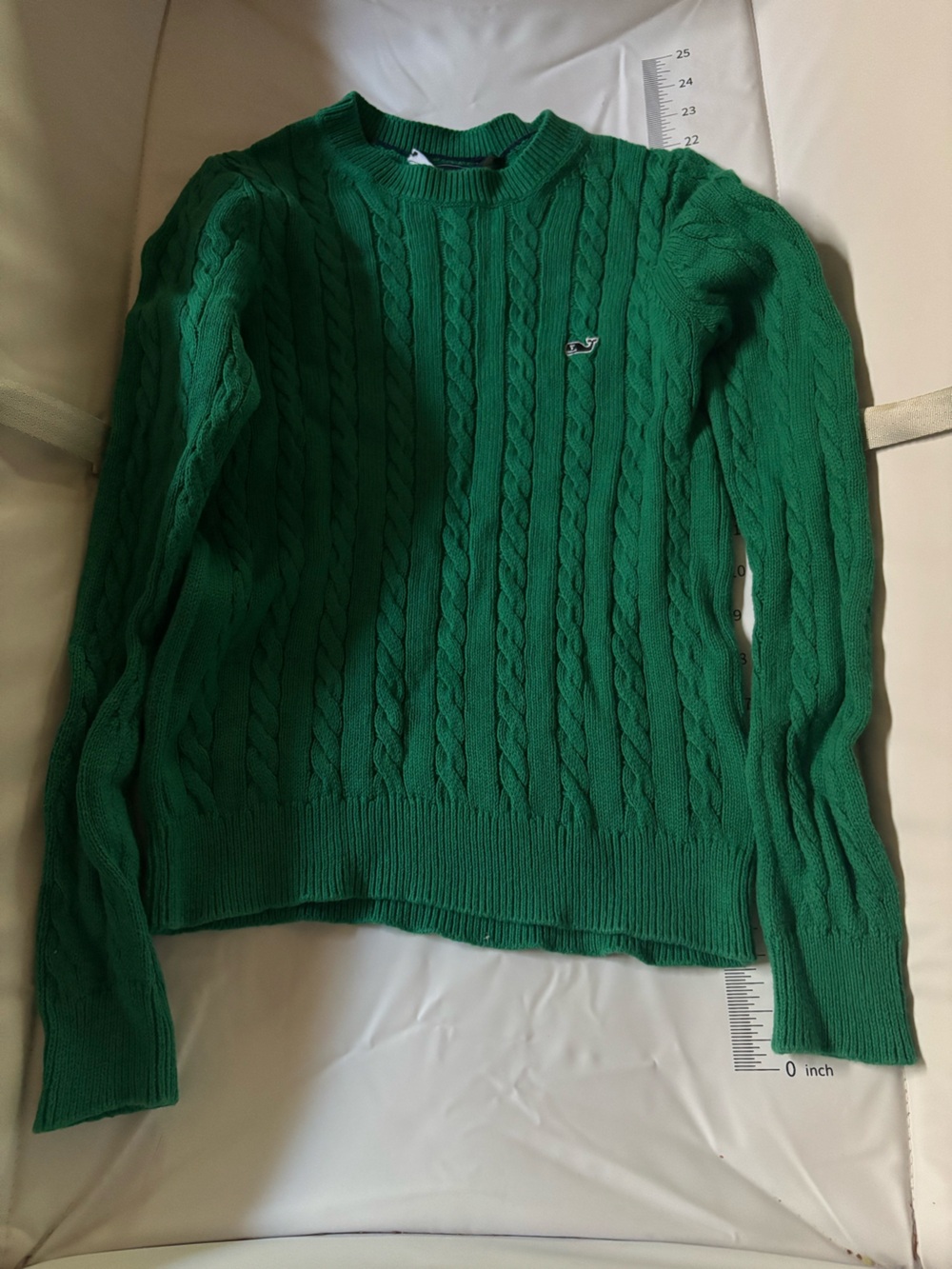 Vineyard Vines Green Cable-Knit Sweater with Navy Label